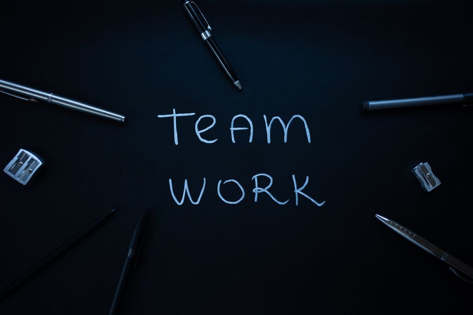 How to Choose and Implement Collaboration Tools and Methods: Step-by-Step Guide (2026)